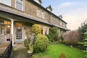 Front garden- click for photo gallery